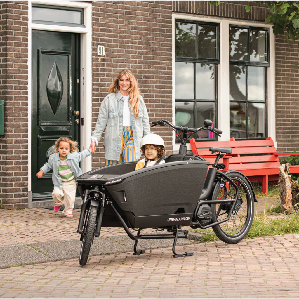 jan-kooij-2wielers-fietsenwinkel-nijmegen-groesbeek-urban-arrow-bakfietsen.webp